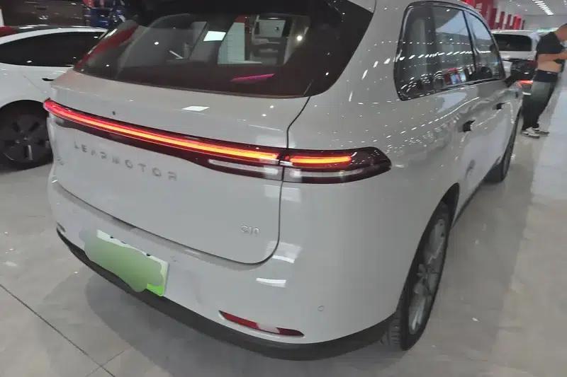 Leapmotor C10 2026 Pure Electric Version with 605 LiDAR — миниатюра 3