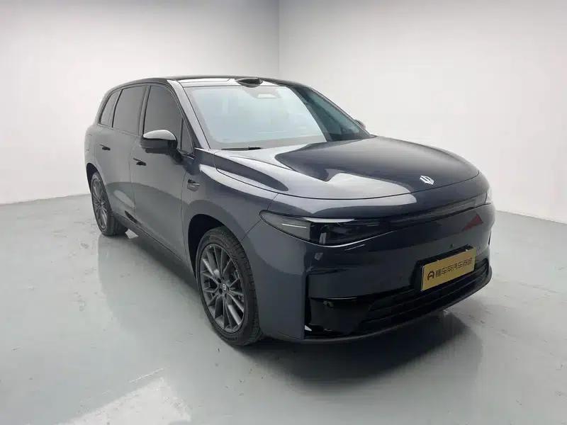 Leapmotor C10 2026 Range Extended Electric Vehicle 210 LiDAR Edition — миниатюра 3