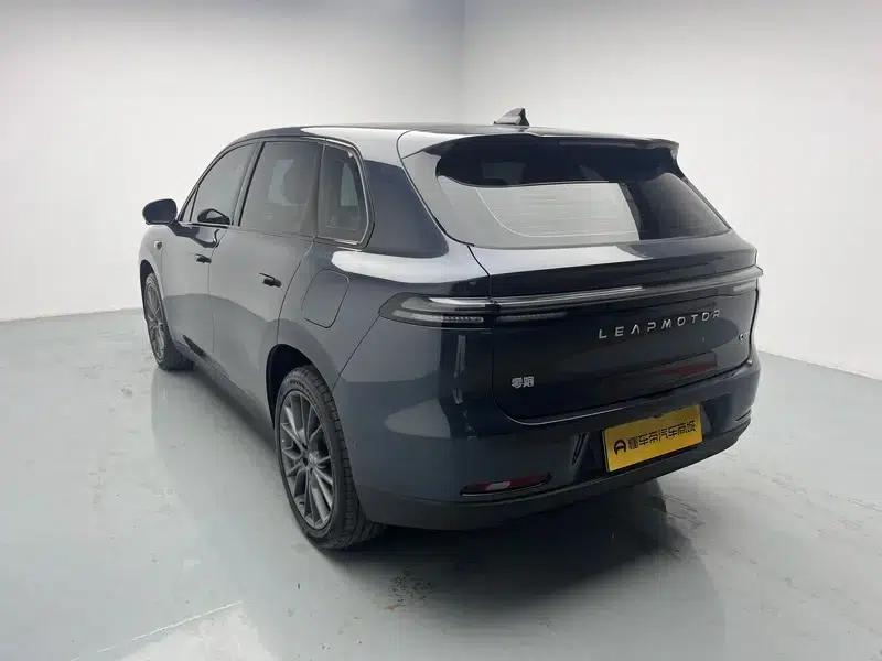Leapmotor C10 2026 Range Extended Electric Vehicle 210 LiDAR Edition — миниатюра 5