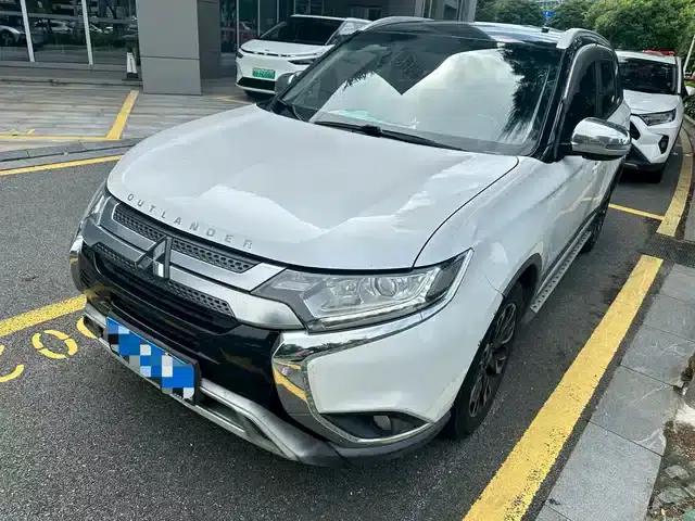Outlander 2019 2.0L 2WD Enjoy Edition 5-seater National VI Emission Standard