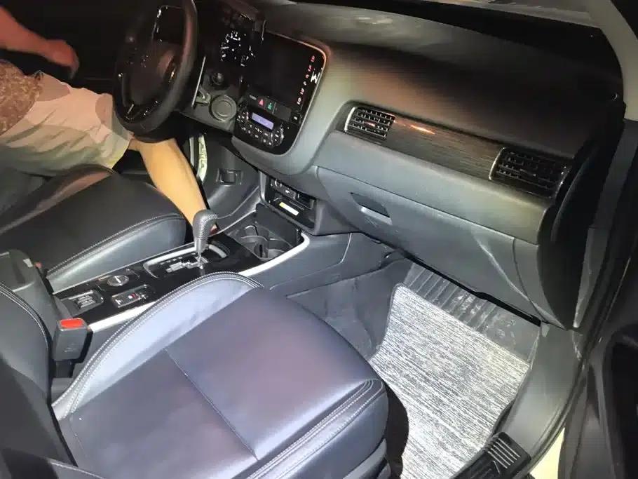 Outlander 2019 2.4L 4WD Enjoy Edition 5-seater National VI Emission Standard — миниатюра 8