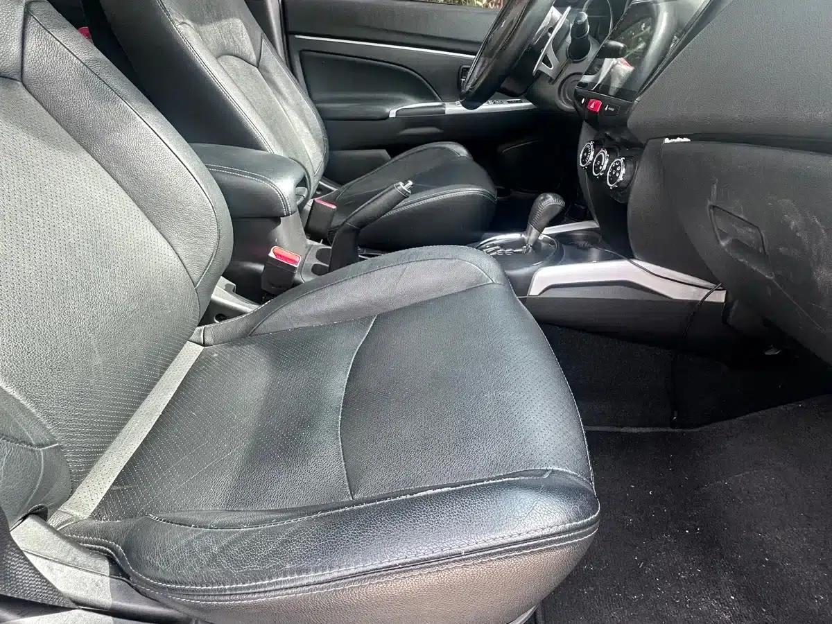 2013 ASX 2.0L CVT 2WD Luxury Edition — миниатюра 9