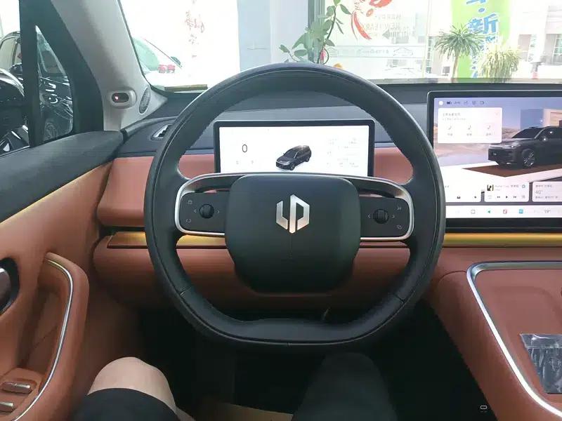 Leapmotor C16 2026 Range Extended Electric Vehicle, 280 LiDAR Smart Edition, 6-Seater — миниатюра 9