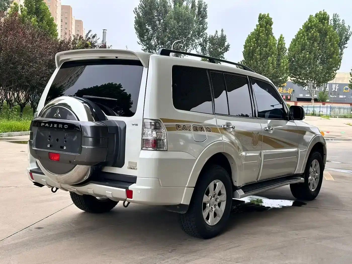 2020 Pajero Imported 3.0L Automatic Luxury Edition — миниатюра 7