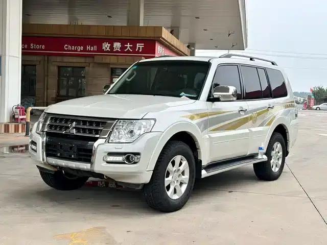 2020 Pajero Imported 3.0L Automatic Luxury Edition