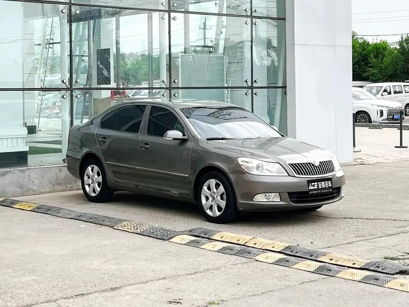 Octavia 2010 1.8TSI DSG Elegant Edition — миниатюра 3