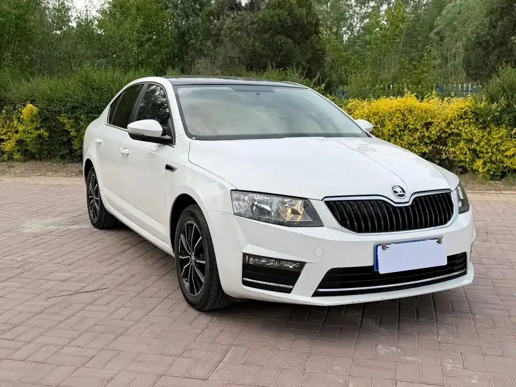 Octavia 2017 1.6L Automatic Smart Edition — миниатюра 3