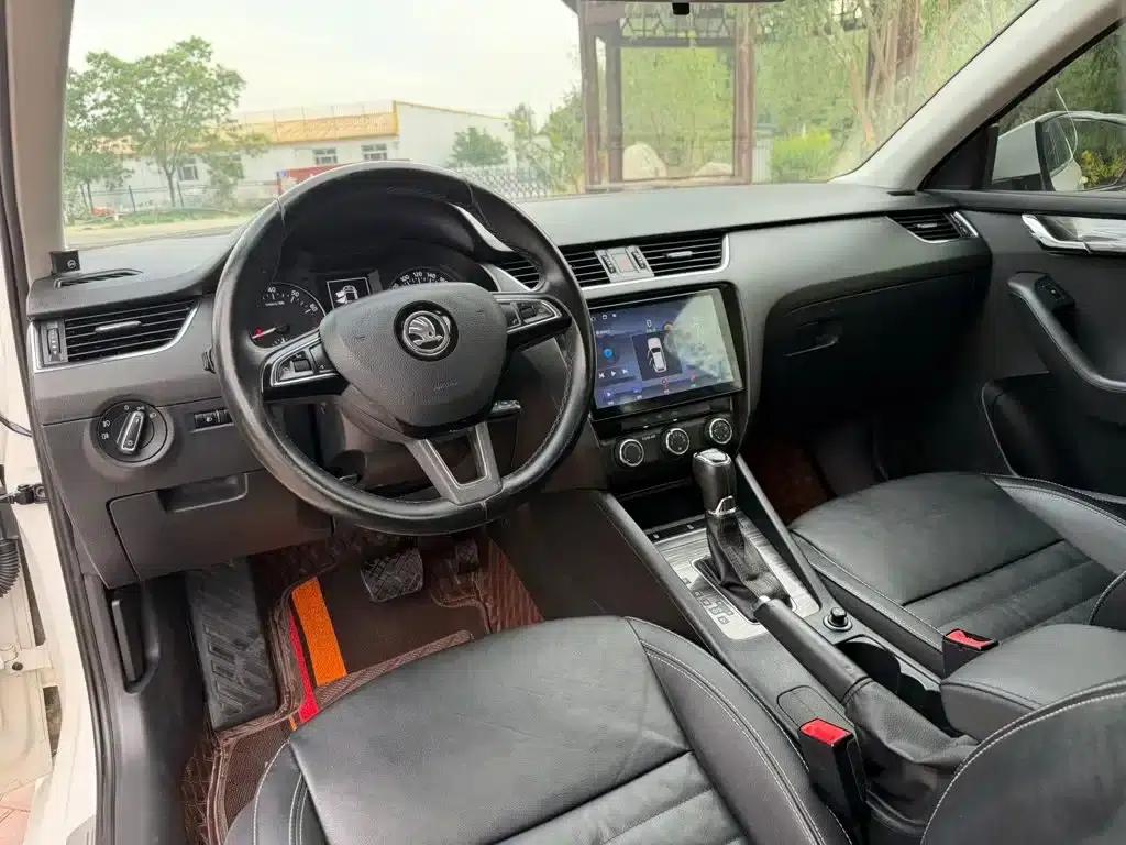 Octavia 2017 1.6L Automatic Smart Edition — миниатюра 4