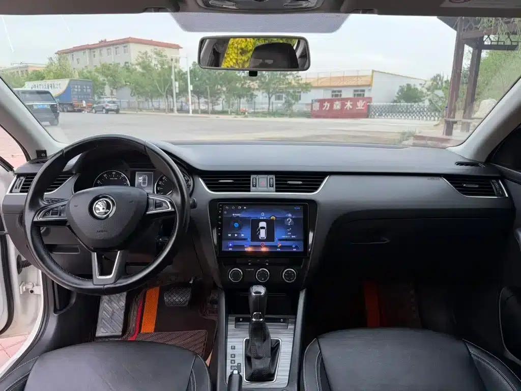Octavia 2017 1.6L Automatic Smart Edition — миниатюра 5