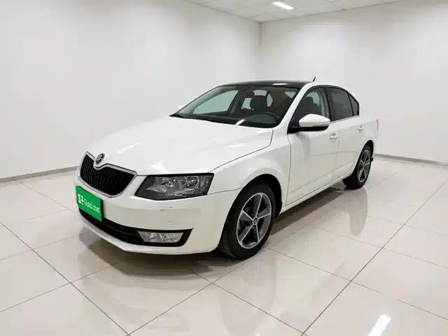 Octavia 2016 1.6L Automatic Smart Edition