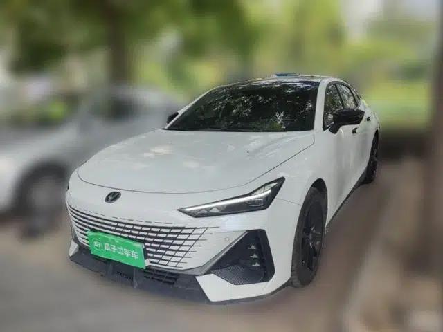 CHANGAN UNI-V 2023 1.5T Prestige Model