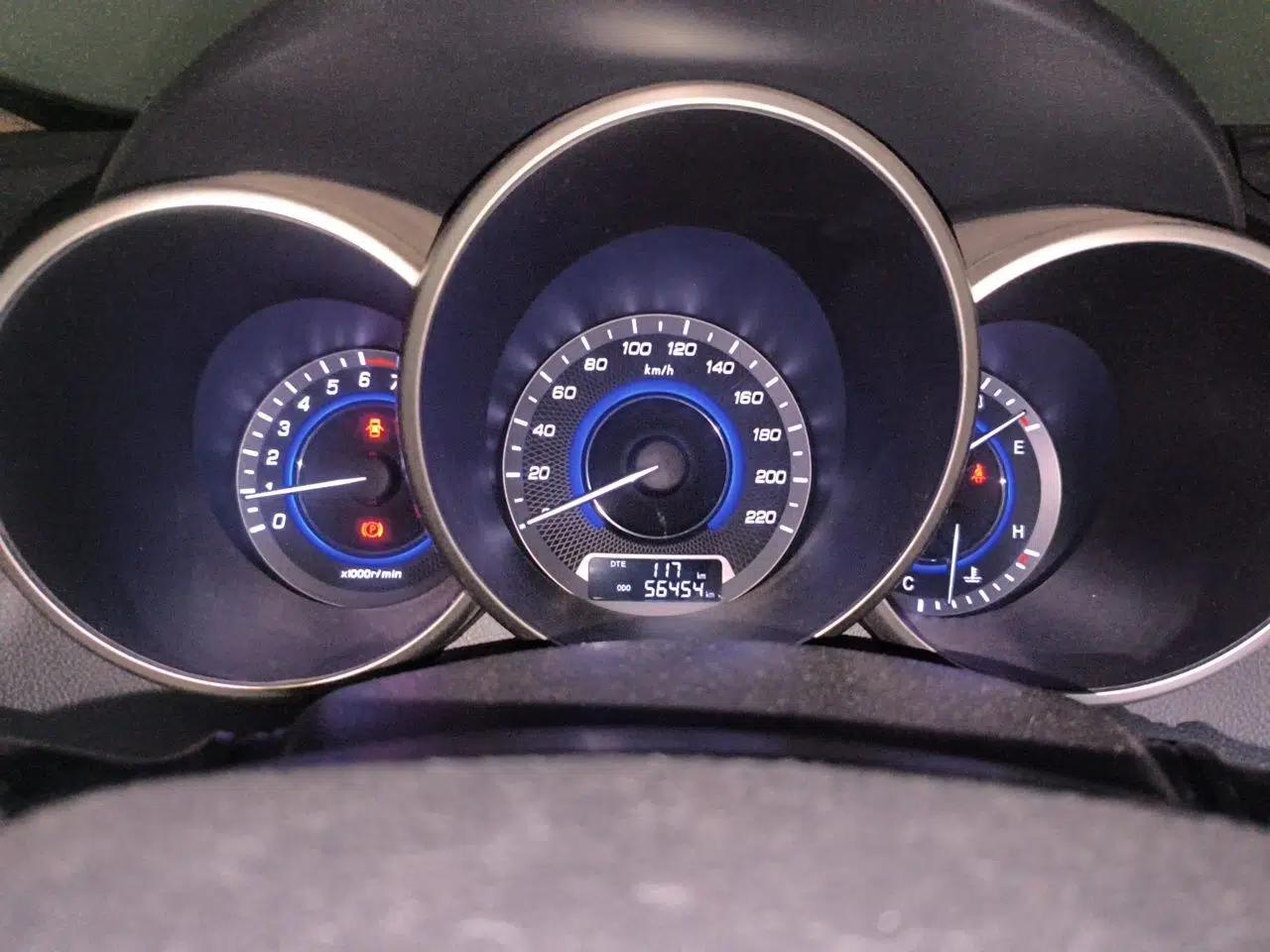 CHANGAN Eado 2015 1.6L Manual Luxury Model China IV Standard — миниатюра 11