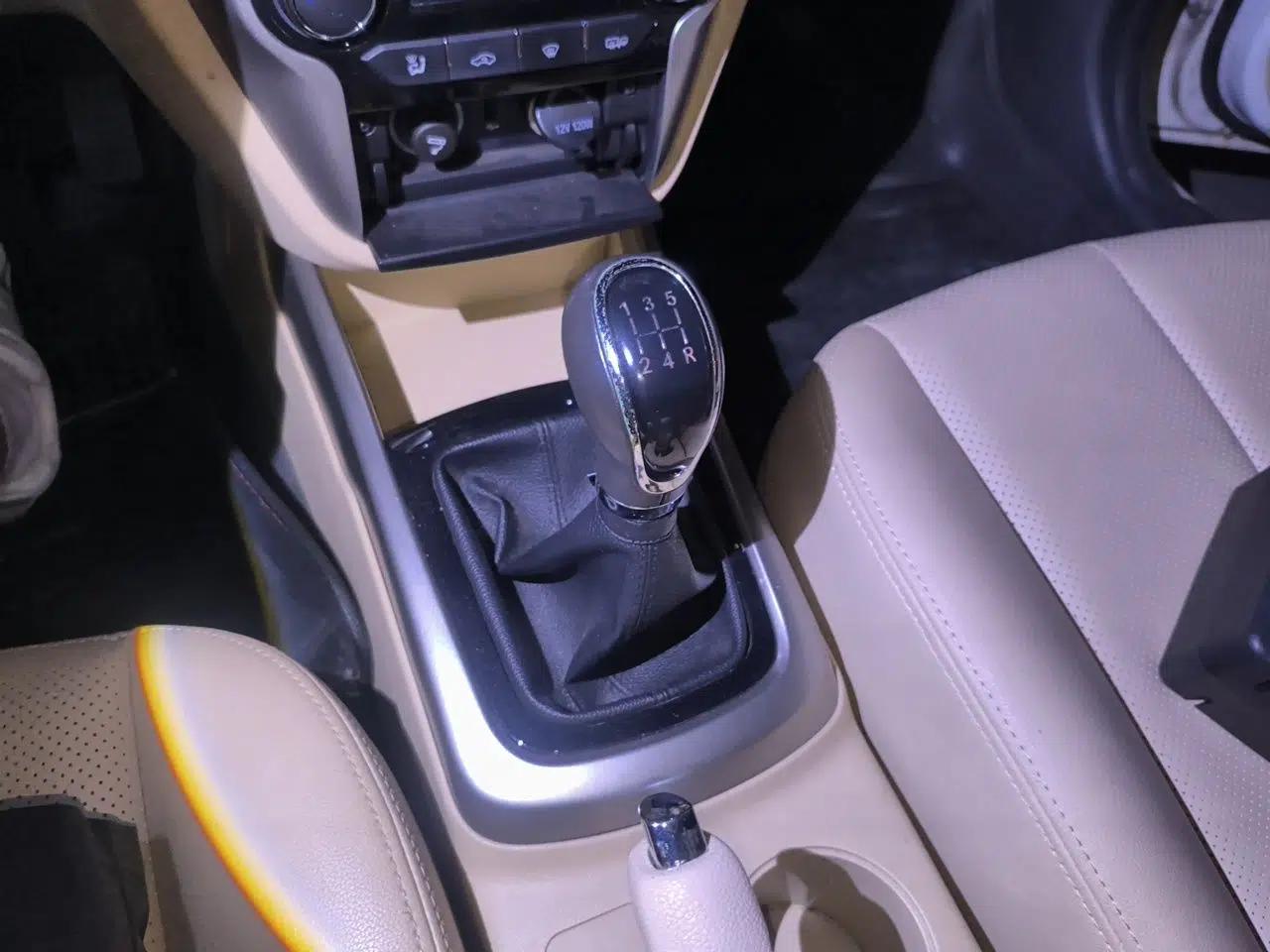 CHANGAN Eado 2015 1.6L Manual Luxury Model China IV Standard — миниатюра 14