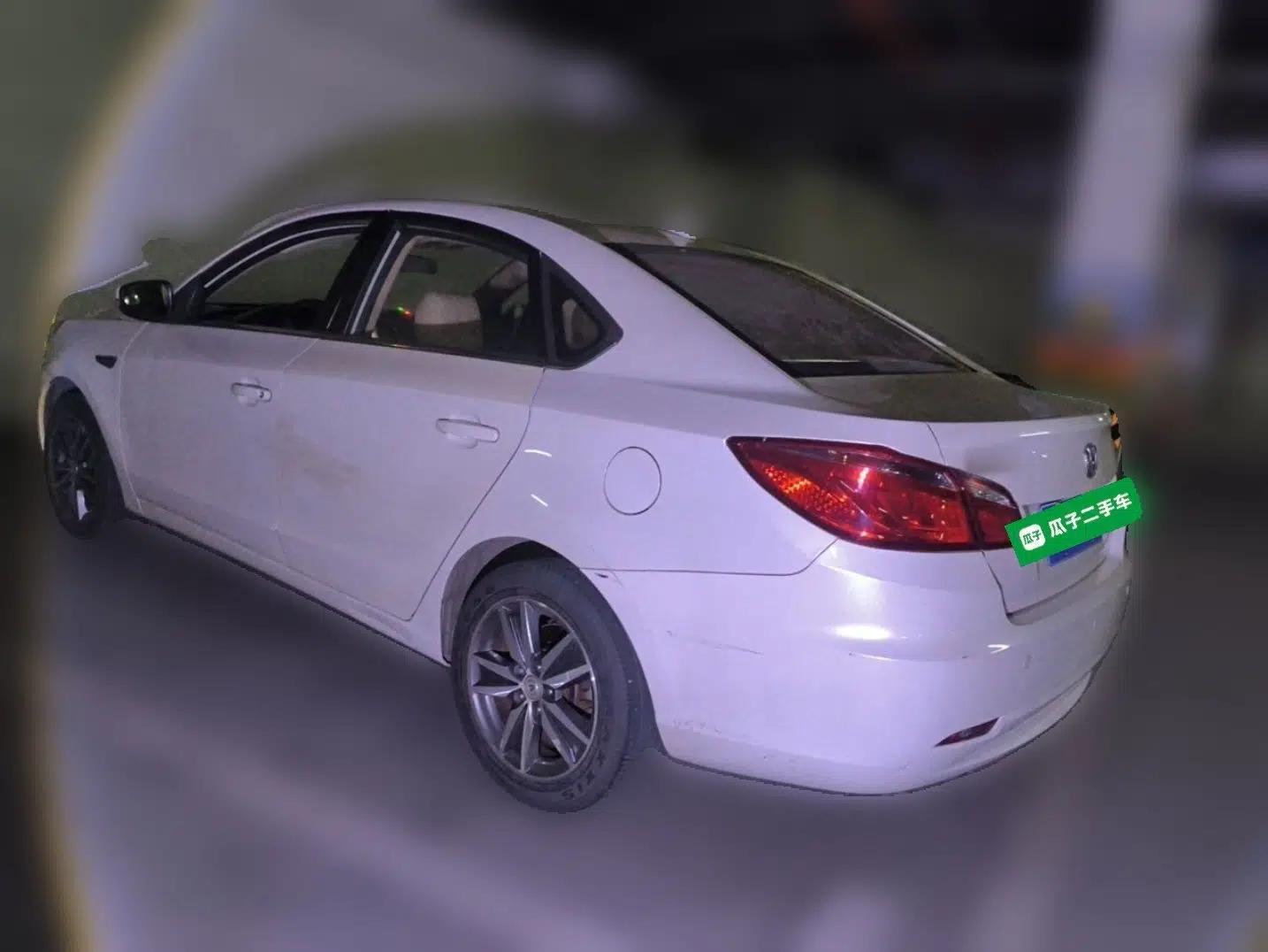CHANGAN Eado 2015 1.6L Manual Luxury Model China IV Standard — миниатюра 4