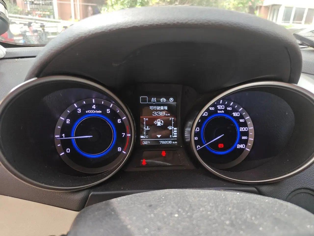 CHANGAN Eado 2016 1.6L Manual Fashion Edition — миниатюра 11