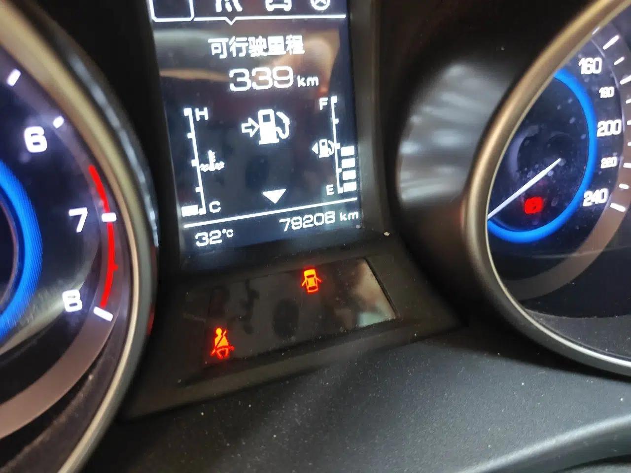 CHANGAN Eado 2016 1.6L Manual Fashion Edition — миниатюра 12