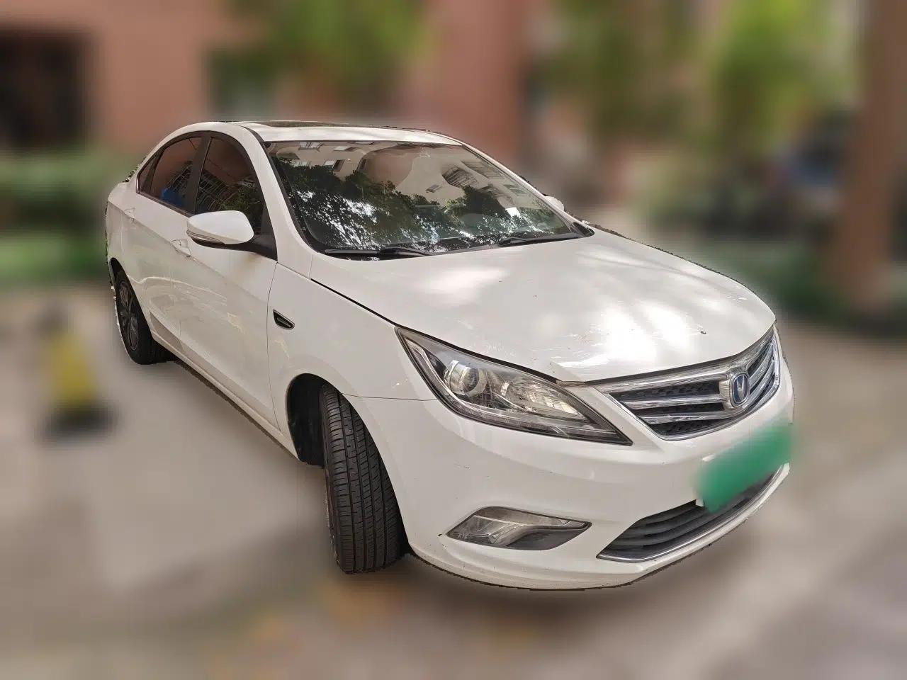 CHANGAN Eado 2016 1.6L Manual Fashion Edition — миниатюра 3