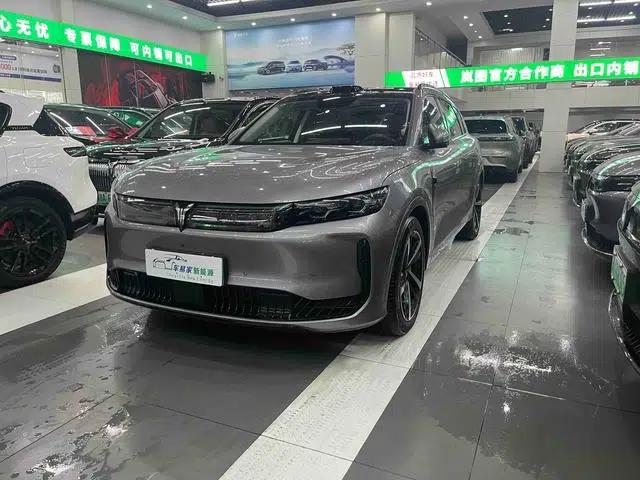 Voyah Free 2025 Free+ Rear-Wheel Drive Dry Kun Edition