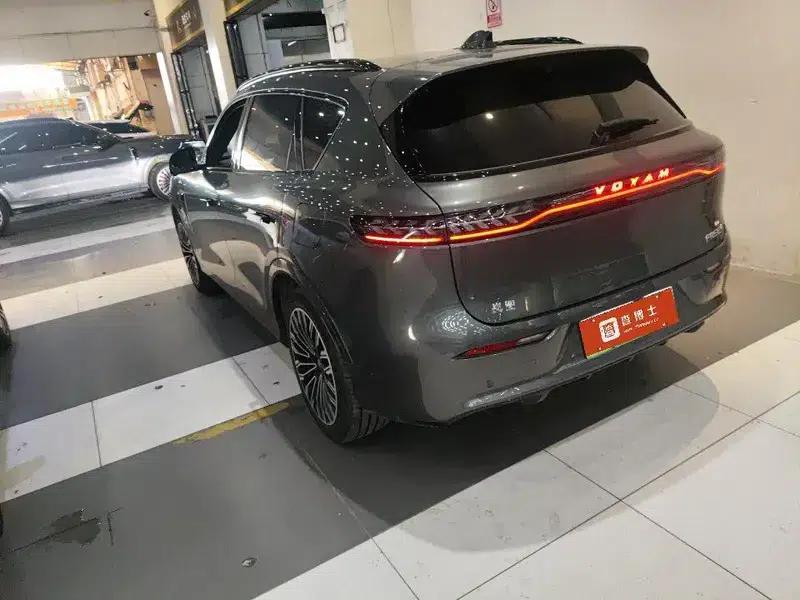 Voyah Free 2025 Free+ Rear-Wheel Drive Dry Kun Edition — миниатюра 3