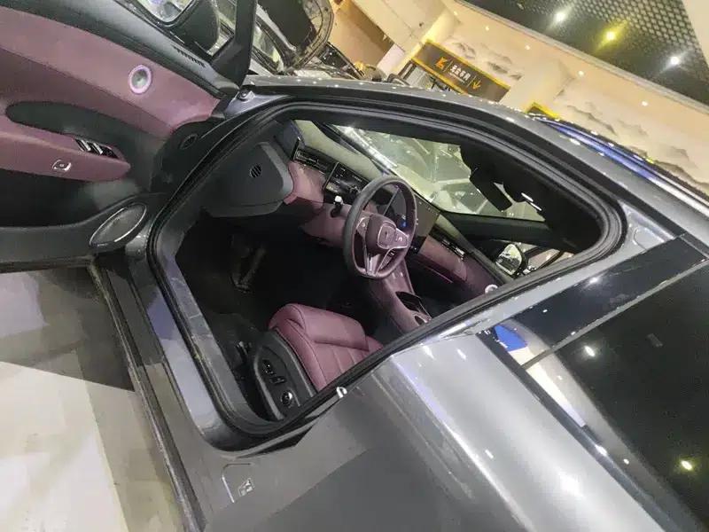 Voyah Free 2025 Free+ 4WD Qiankun Edition — миниатюра 4