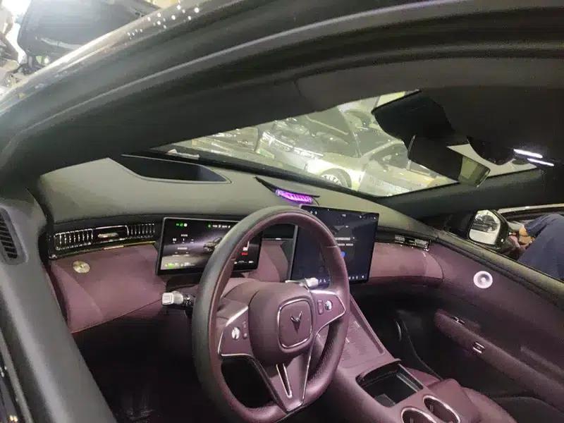 Voyah Free 2025 Free+ 4WD Qiankun Edition — миниатюра 8