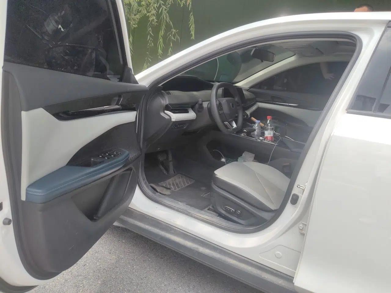 CHANGAN UNI-V iDD 2023 Zhidian iDD 1.5T 113km Smart & Fun Version (Rapid Edition) — миниатюра 13