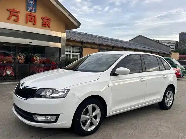 Rapid 2014 1.6L Manual Enjoy Edition