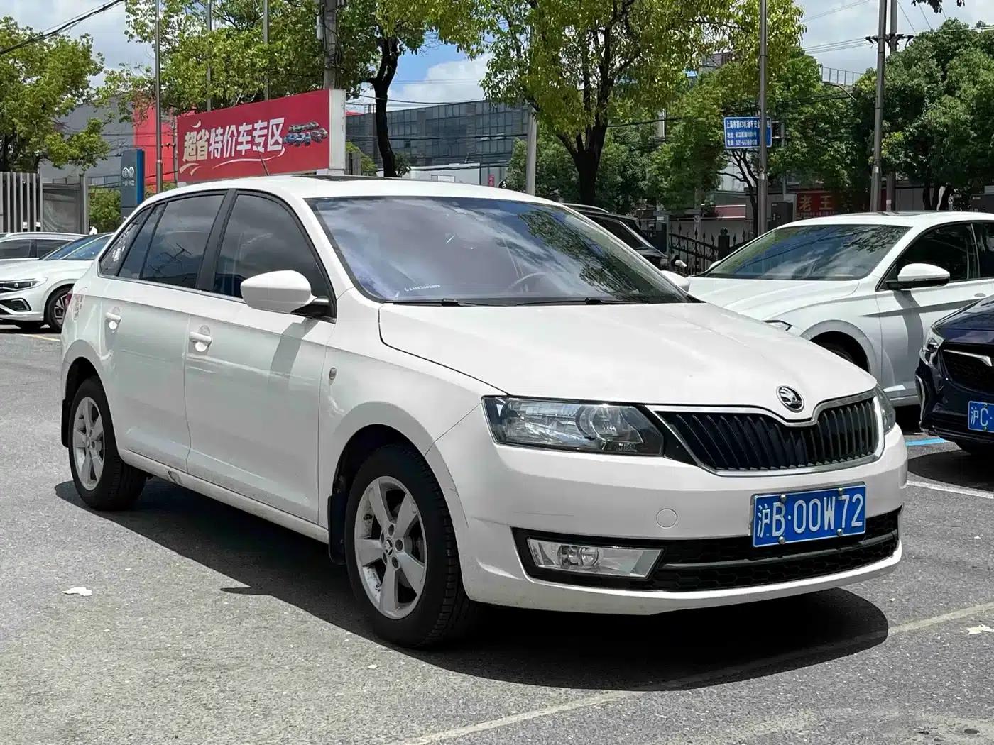 Rapid Spaceback 2016 Facelift 1.6L Automatic Comfortline — миниатюра 3