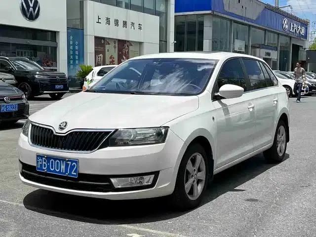 Rapid Spaceback 2016 Facelift 1.6L Automatic Comfortline