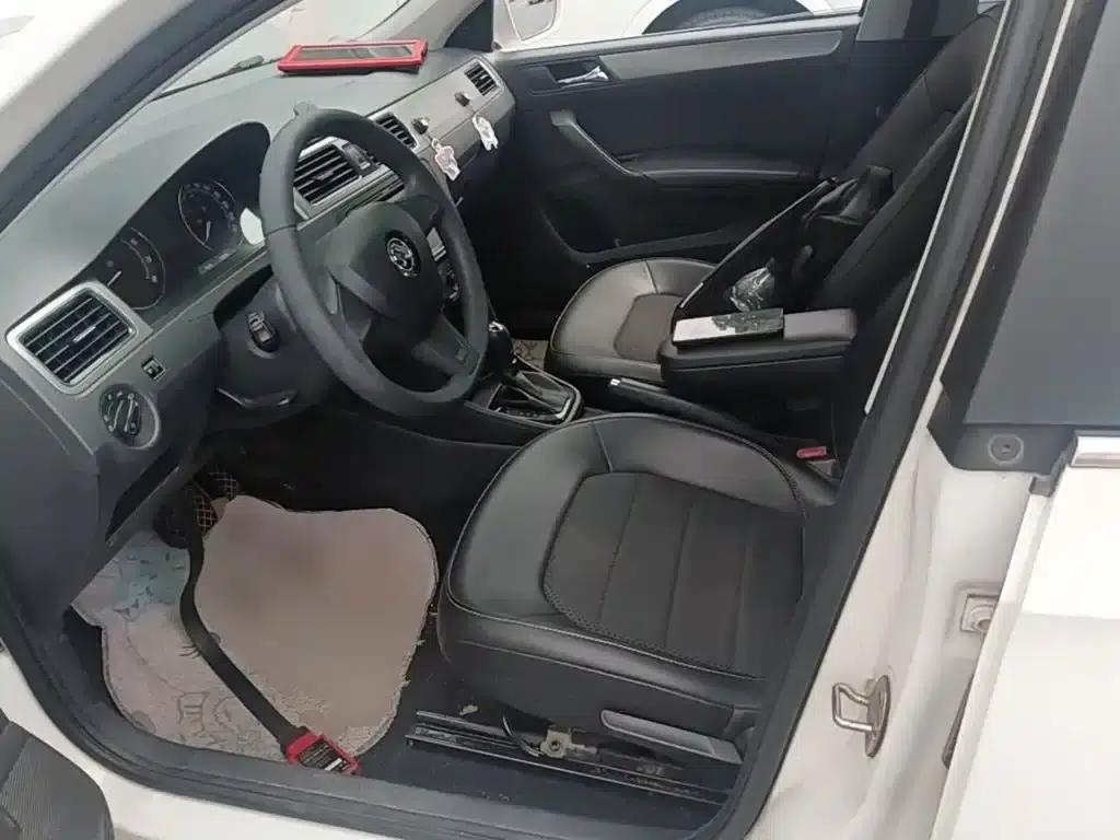 Rapid Spaceback 2016 Facelift 1.6L Automatic Comfortline — миниатюра 15