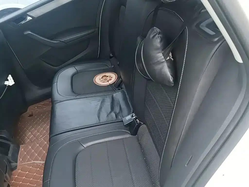 Rapid Spaceback 2016 Facelift 1.6L Automatic Comfortline — миниатюра 17