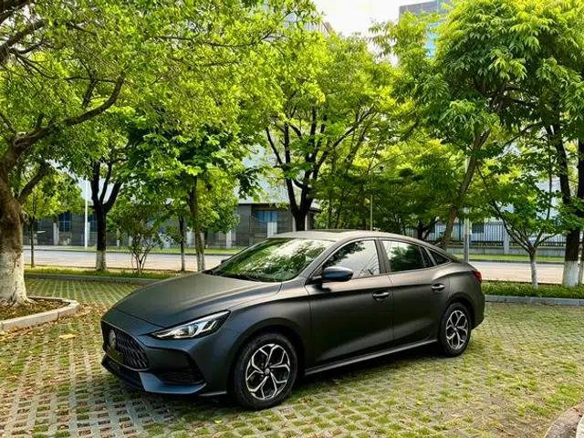 MG5 2021 180DVVT CVT Youth Luxury Edition