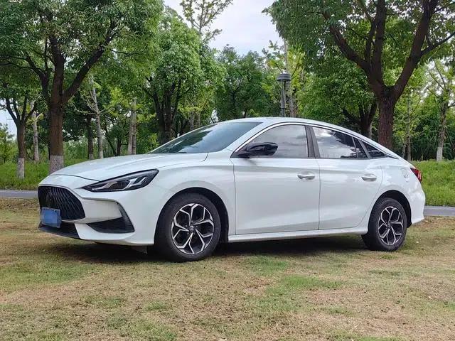 MG5 2021 180DVVT CVT Youth Luxury Edition