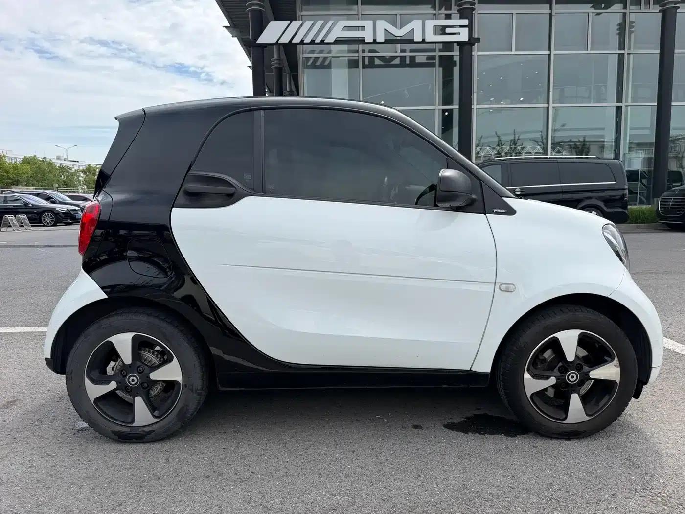 2015 Smart Fortwo 1.0L 52kW Hardtop Passion Edition — миниатюра 3
