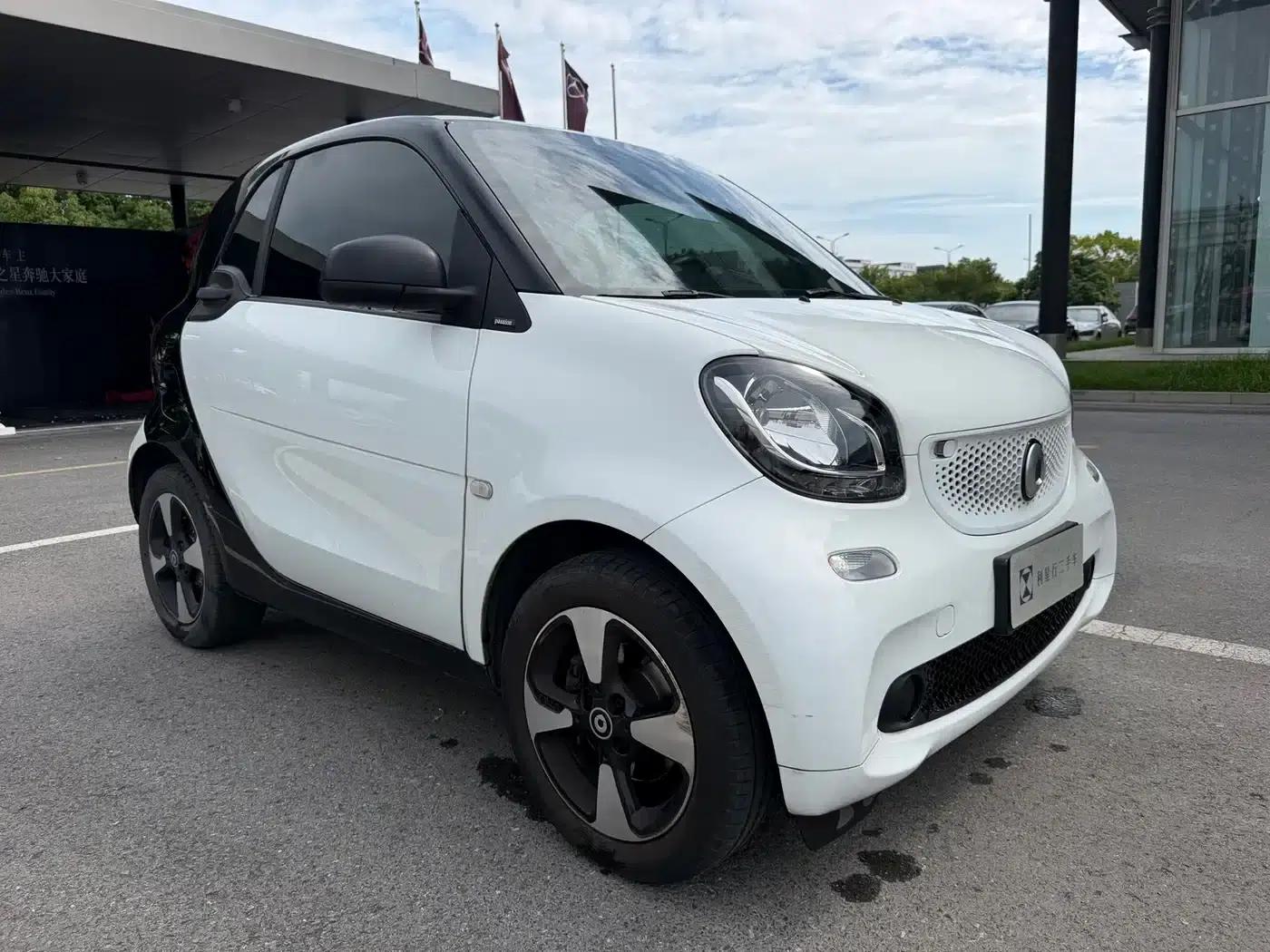 2015 Smart Fortwo 1.0L 52kW Hardtop Passion Edition — миниатюра 5