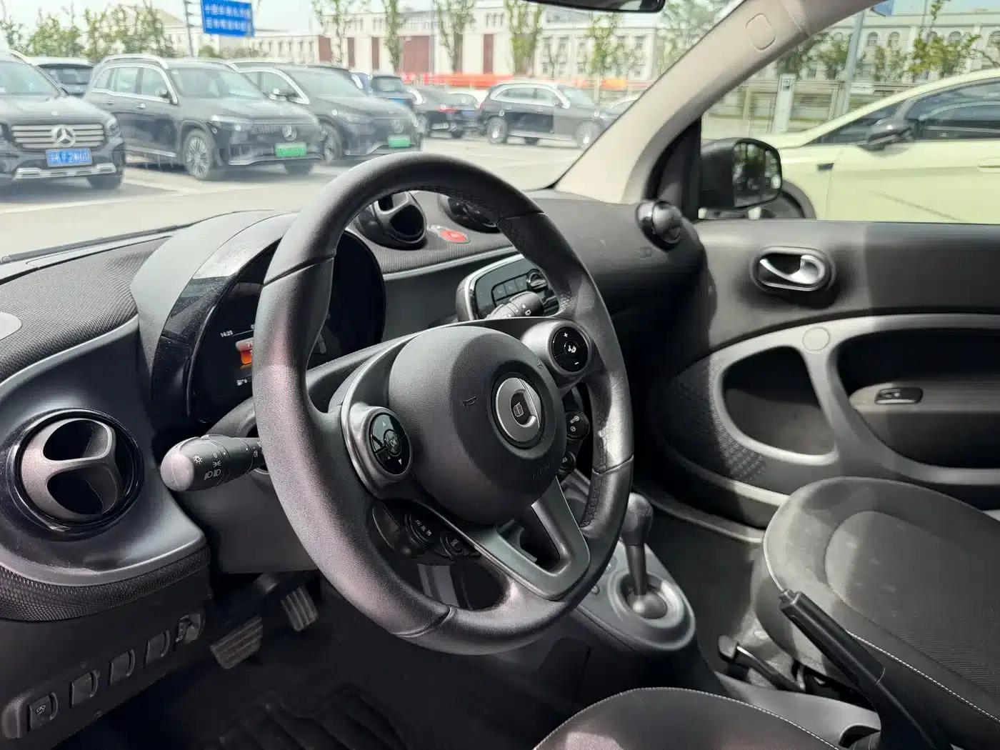 2015 Smart Fortwo 1.0L 52kW Hardtop Passion Edition — миниатюра 8