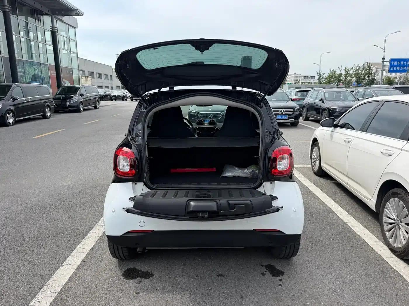 2015 Smart Fortwo 1.0L 52kW Hardtop Passion Edition — миниатюра 9