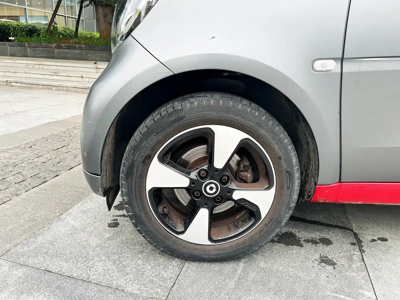2018 Smart Fortwo 1.0L 52kW Hardtop Passion Edition (National V Emission Standard) — миниатюра 11