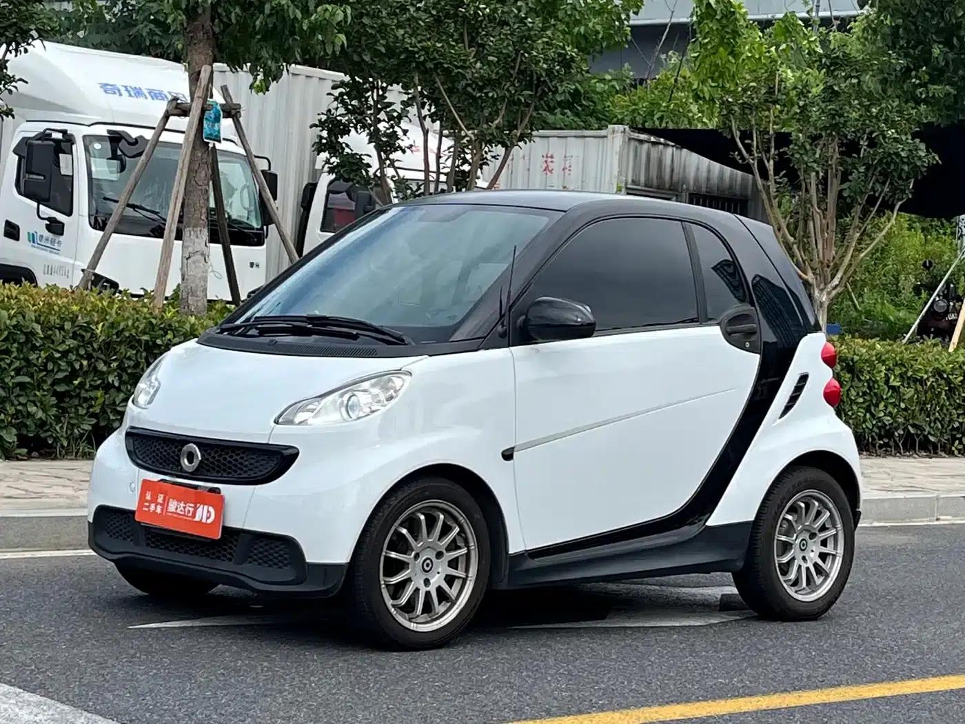 2012 Smart Fortwo 1.0 MHD Hardtop Standard Edition — миниатюра 1