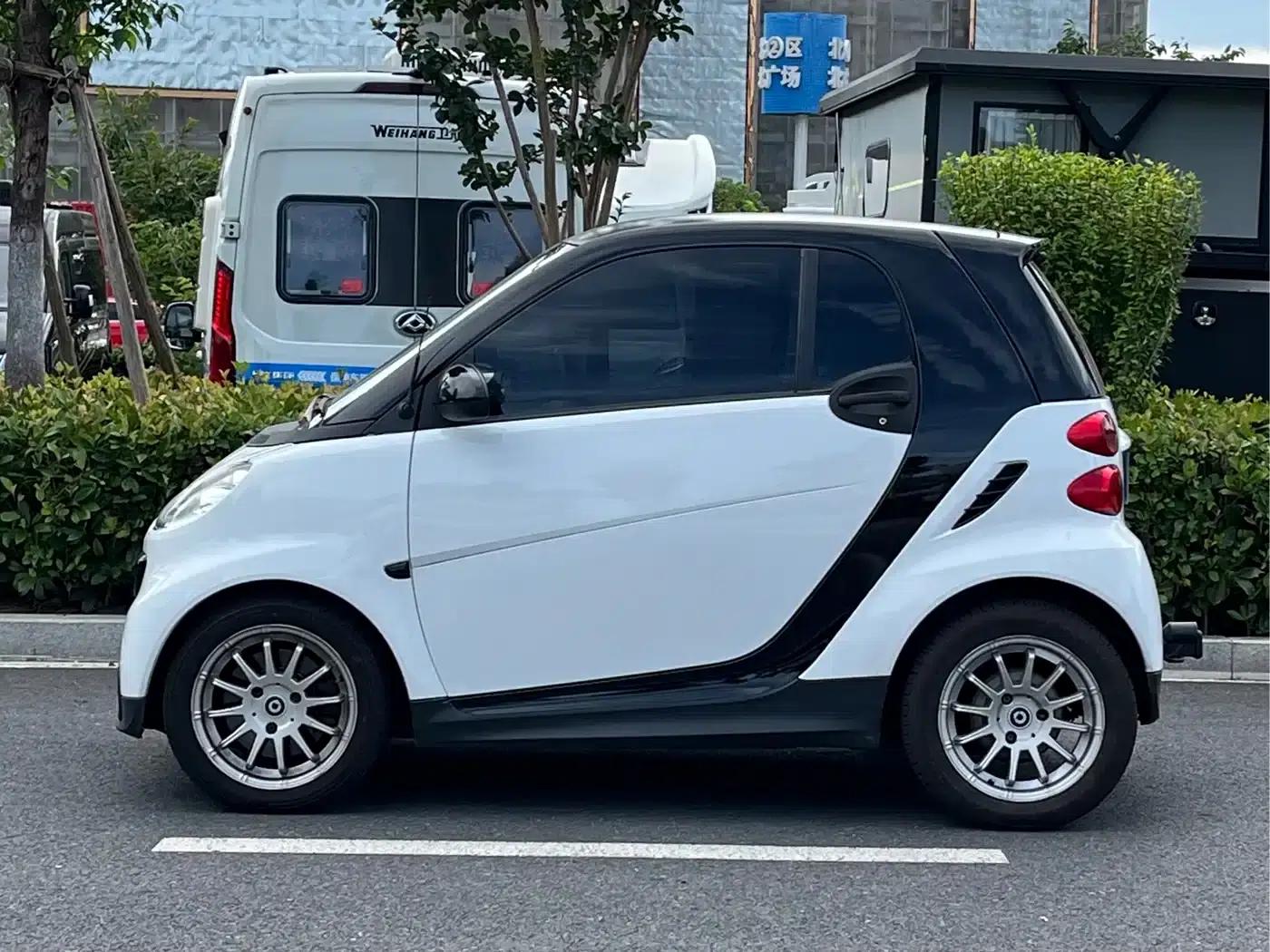 2012 Smart Fortwo 1.0 MHD Hardtop Standard Edition — миниатюра 3