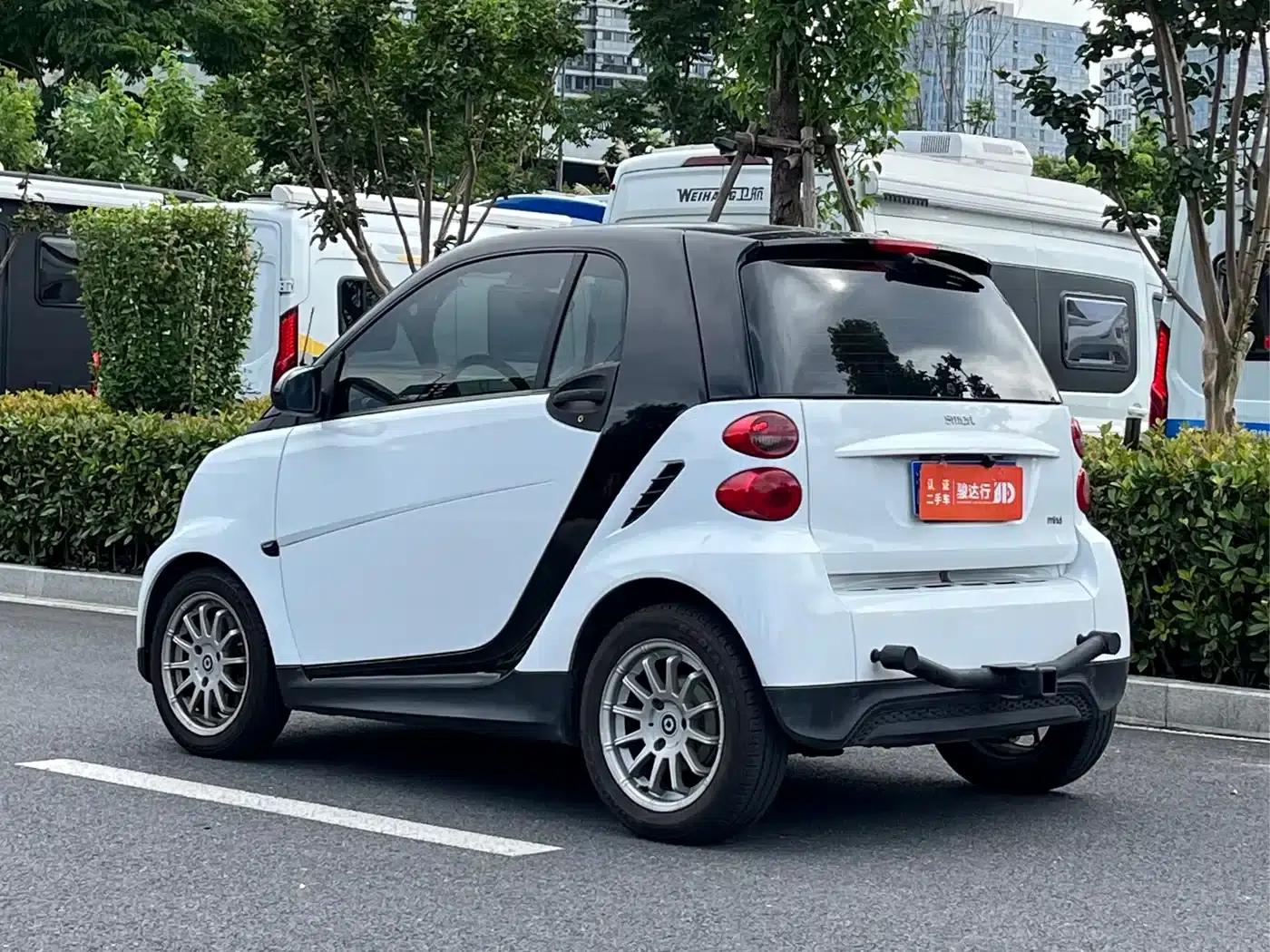 2012 Smart Fortwo 1.0 MHD Hardtop Standard Edition — миниатюра 4