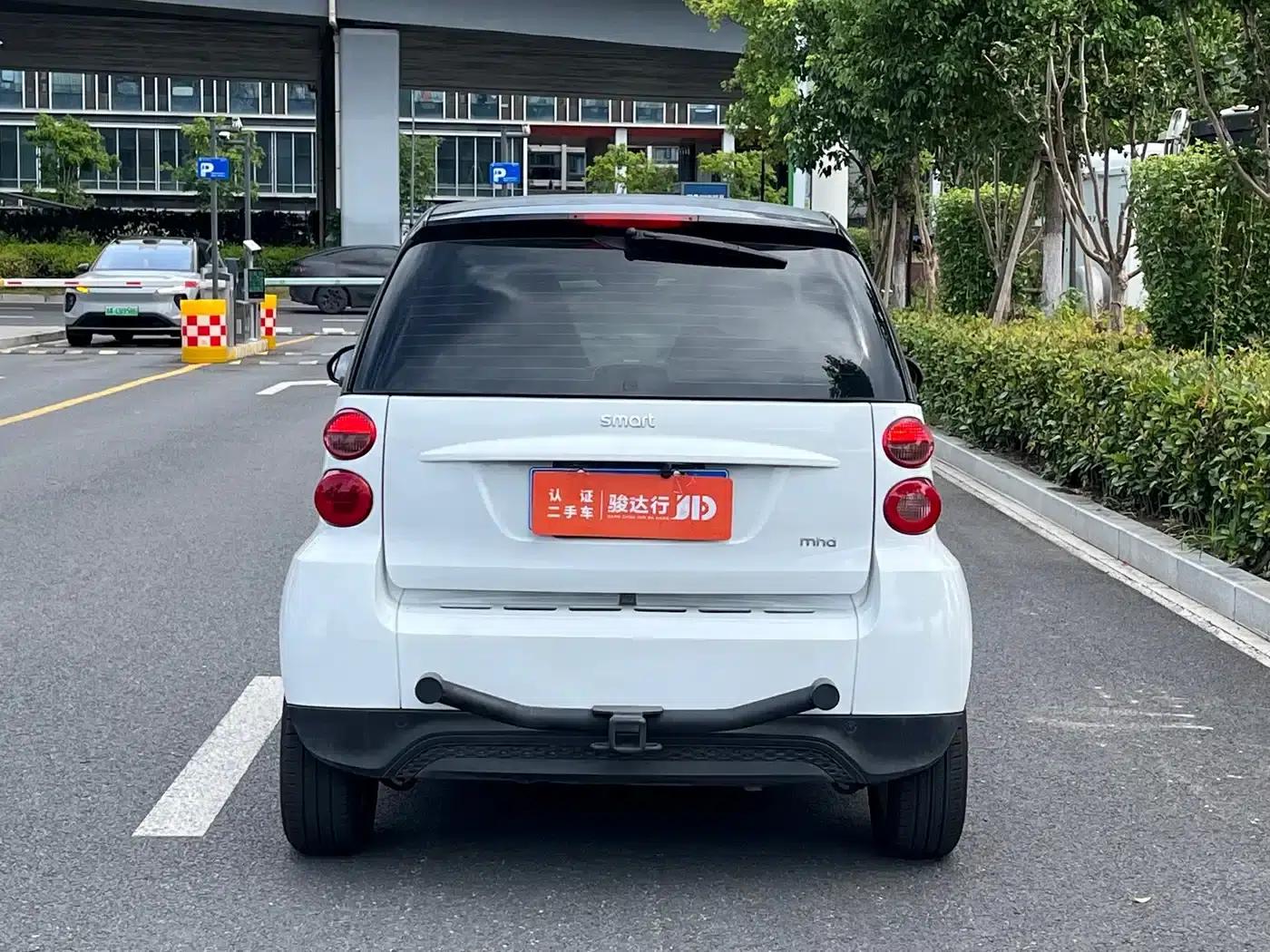 2012 Smart Fortwo 1.0 MHD Hardtop Standard Edition — миниатюра 5