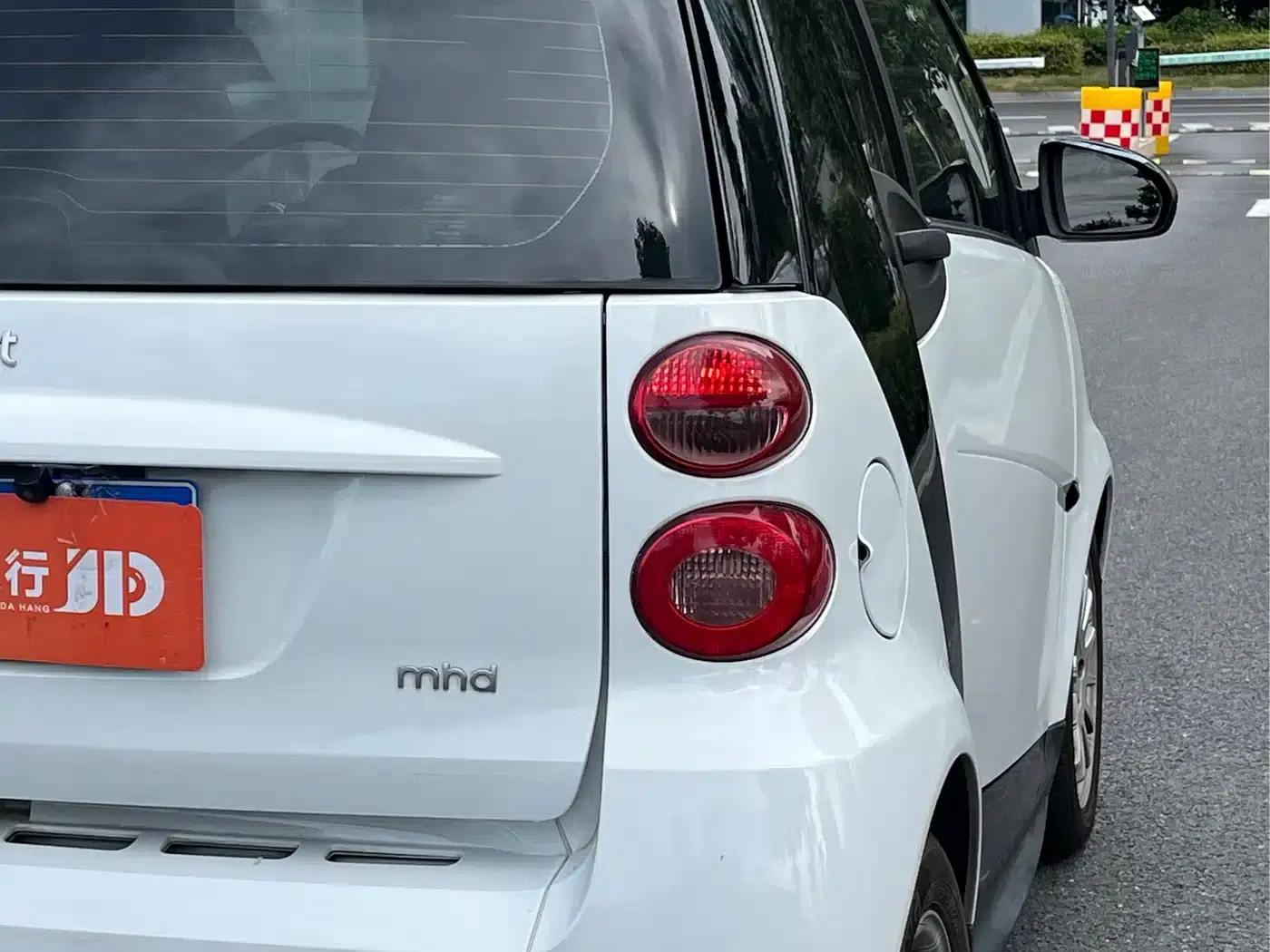 2012 Smart Fortwo 1.0 MHD Hardtop Standard Edition — миниатюра 7
