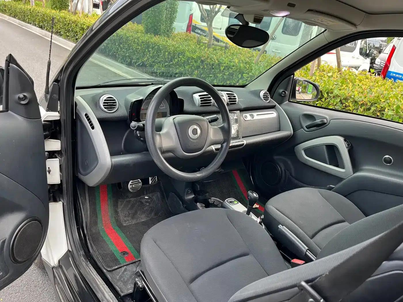 2012 Smart Fortwo 1.0 MHD Hardtop Standard Edition — миниатюра 10