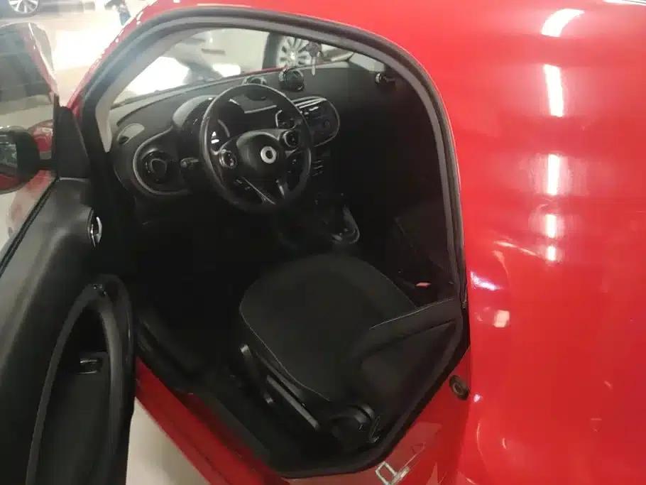 2015 Smart Fortwo 1.0L 52kW Hardtop Passion Edition — миниатюра 11