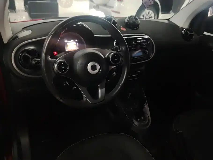2015 Smart Fortwo 1.0L 52kW Hardtop Passion Edition — миниатюра 12