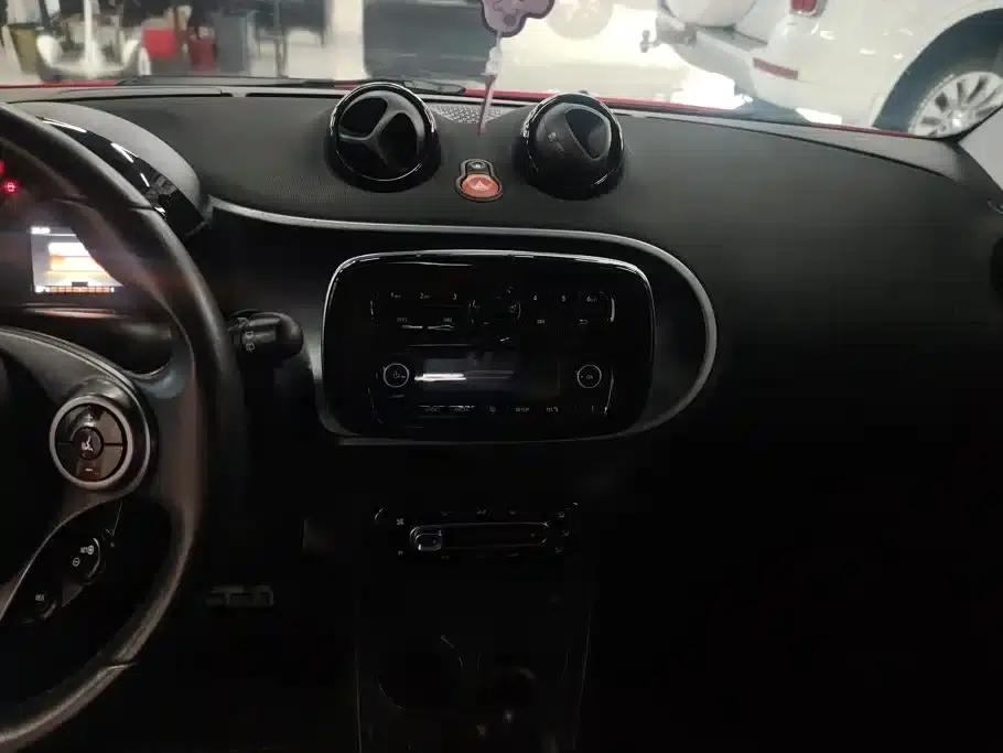 2015 Smart Fortwo 1.0L 52kW Hardtop Passion Edition — миниатюра 13