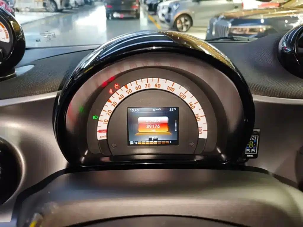 2016 Smart Fortwo 0.9T 66kW Hardtop Pioneer Edition — миниатюра 12