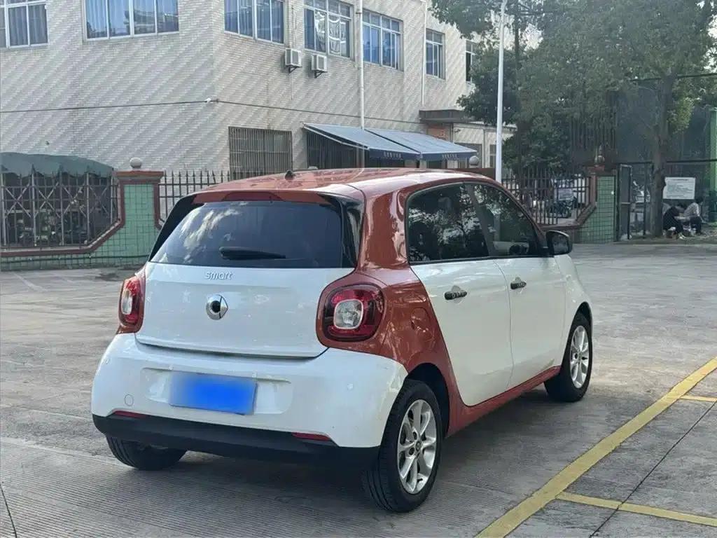 2016 Smart Forfour 1.0L 52kW Dynamic Edition — миниатюра 8