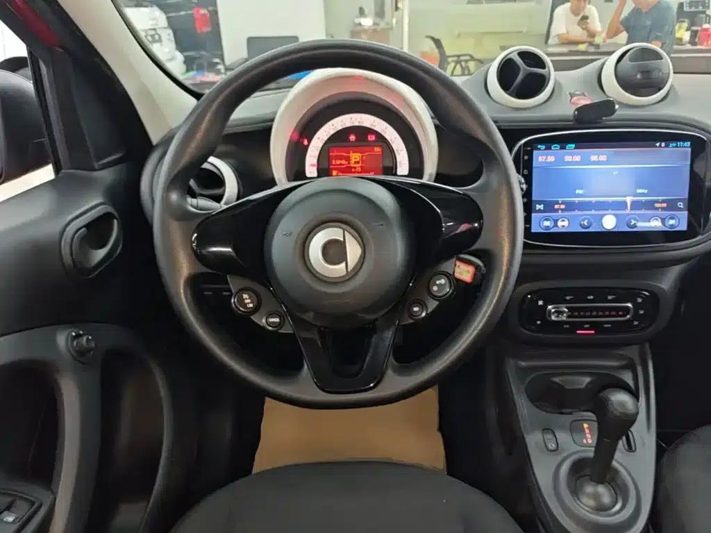 2018 Smart Forfour 1.0L 52kW Dynamic Edition — миниатюра 17